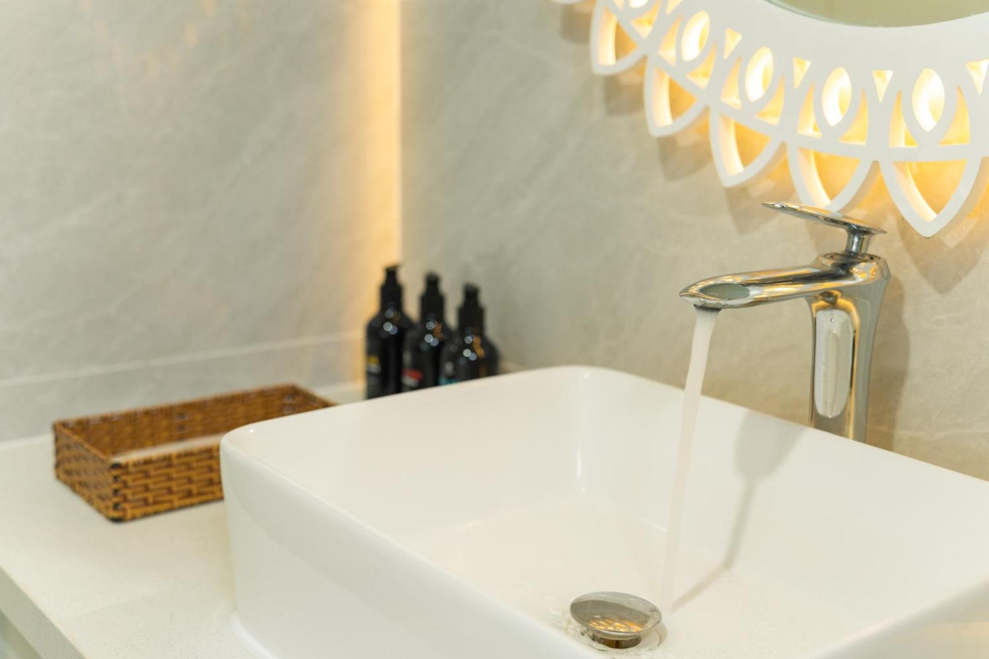 Brio Hotels & Apartments ดานัง ภายนอก รูปภาพ